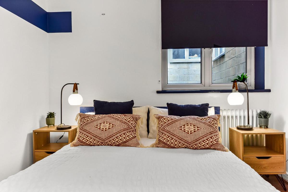 Spacious Cosy 2 Bed Flat, Central ロンドン エクステリア 写真