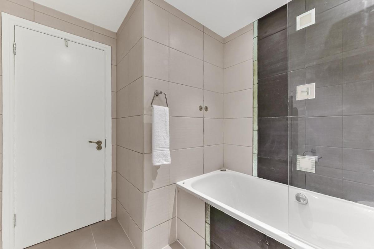 Spacious Cosy 2 Bed Flat, Central ロンドン エクステリア 写真